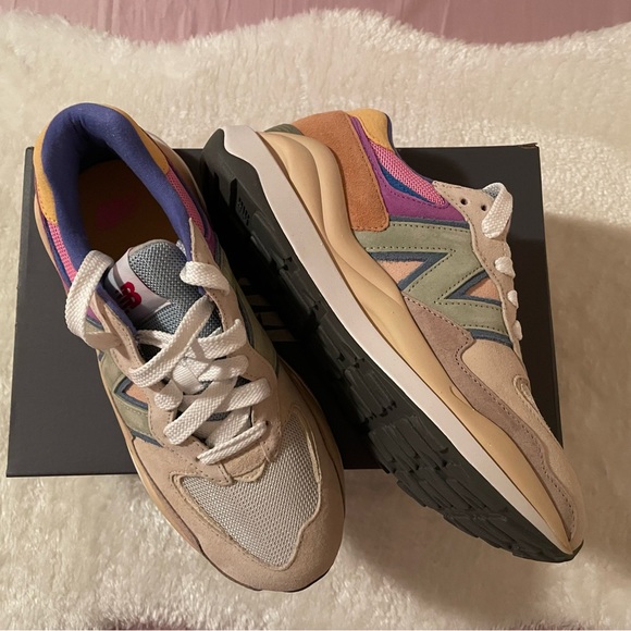 New Balance Shoes - NIB New Balance 57/40 In Calm Taupe / Vibrant Apricot